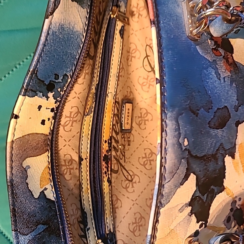 Guess bag - Picture 5 of 6